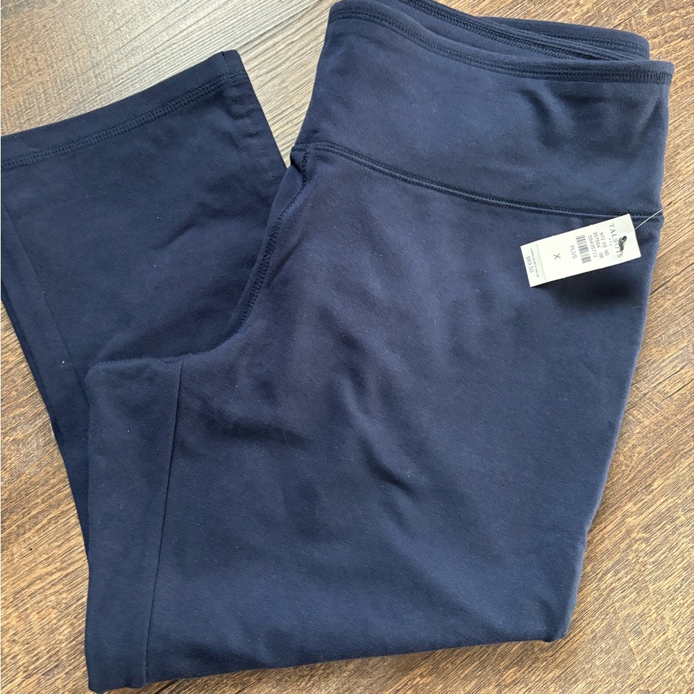 Talbots Navy High-Waist Leggings capri length - Solid Navy nwt